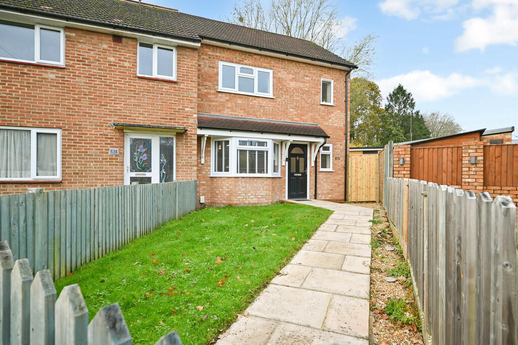 2 bedroom end of terrace house for sale in Dockenfield Close, Havant, PO9