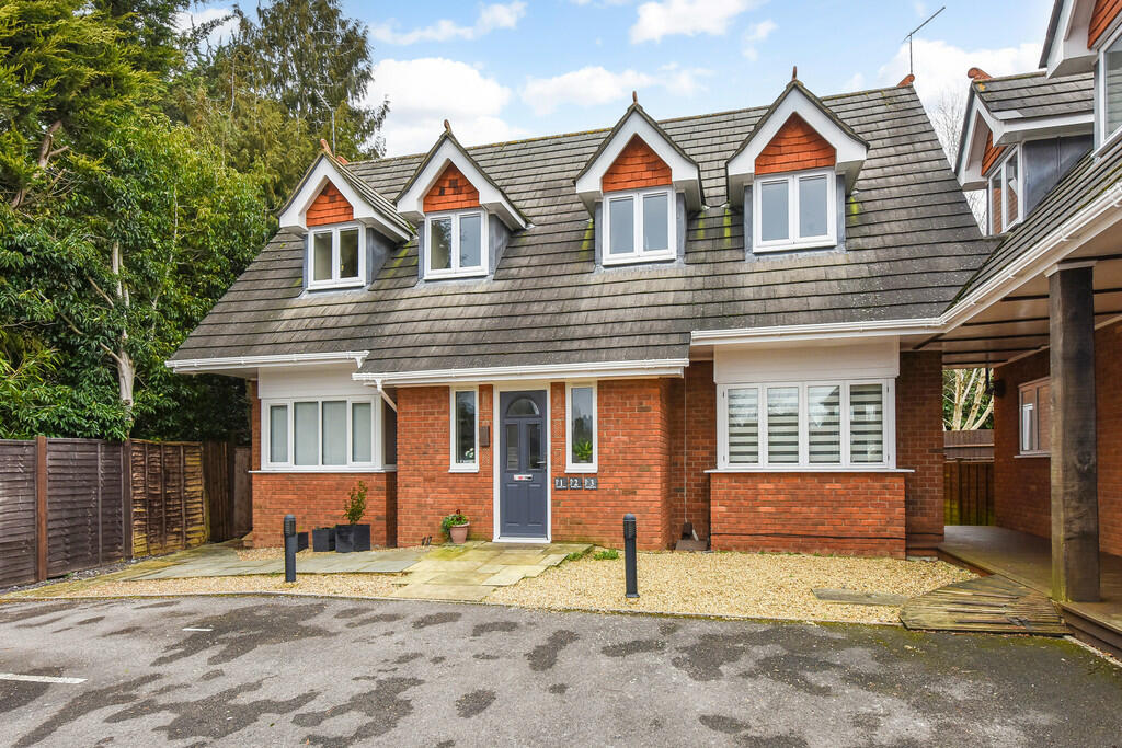 2 bedroom apartment for sale in Catherington Lane, Horndean, PO8