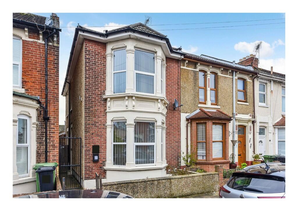 4 bedroom end of terrace house for sale in Montague Road, North End, Portsmouth, PO2