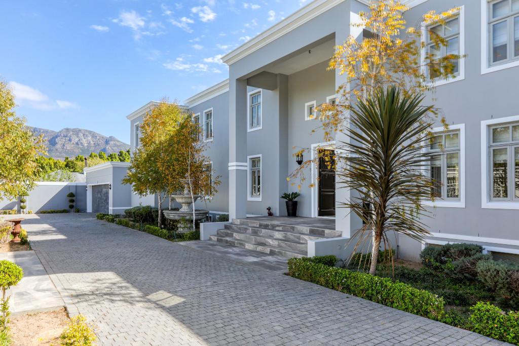 5 bedroom house for sale in Constantia, Cape Town, Western Cape, South Africa