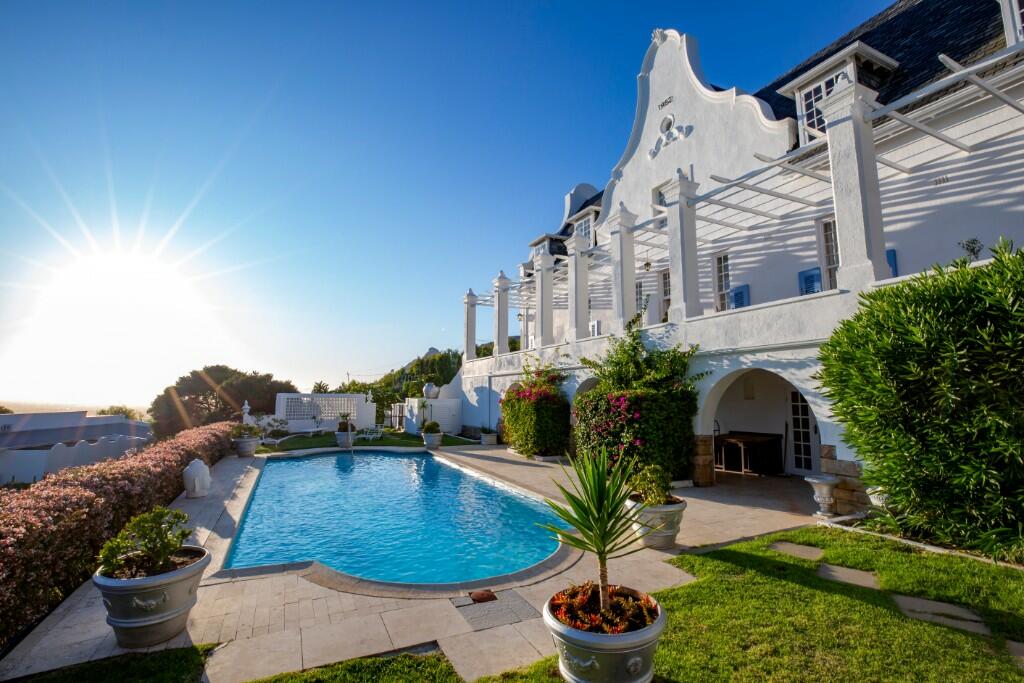 14 bedroom manor house for sale in Zwaanswyk, Cape Town, Western Cape, South Africa
