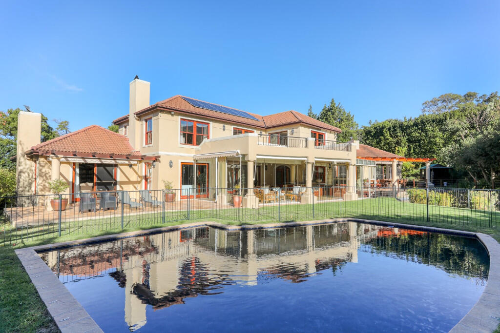 Main image of property: Zwaanswyk, Cape Town, Western Cape