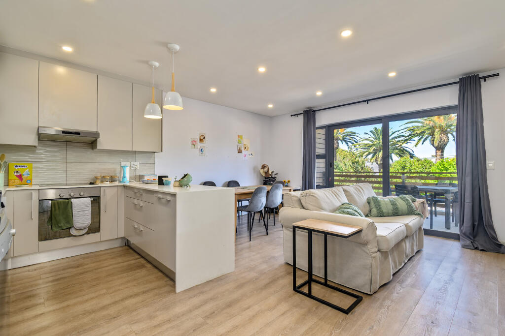 Main image of property: South Africa, Western Cape, Rondebosch, Campground Road, 122