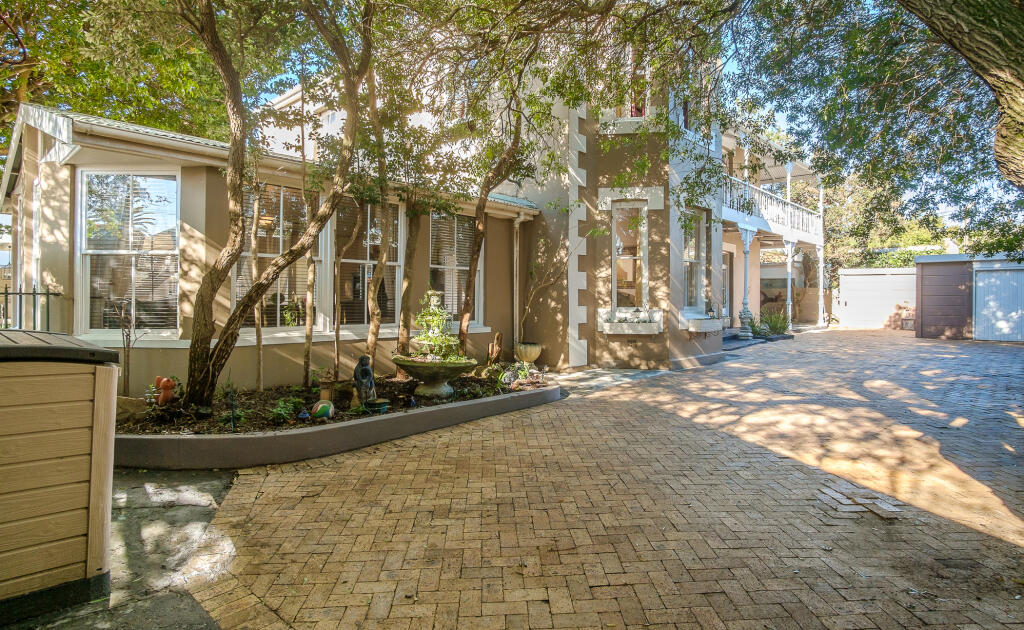 Main image of property: South Africa, Western Cape, Claremont, St Andrews Road, 28