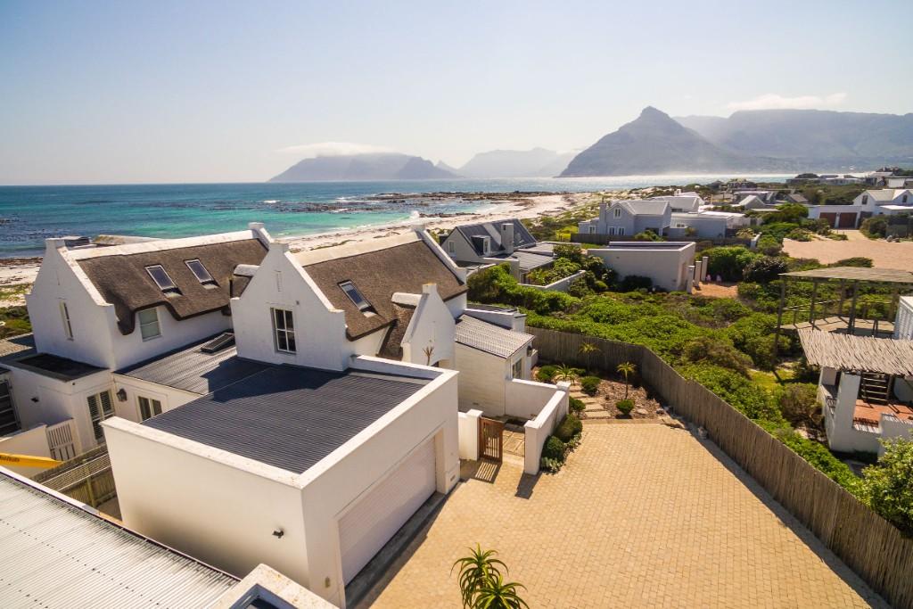 4 bedroom detached house for sale in Kommetjie, Western Cape, South Africa