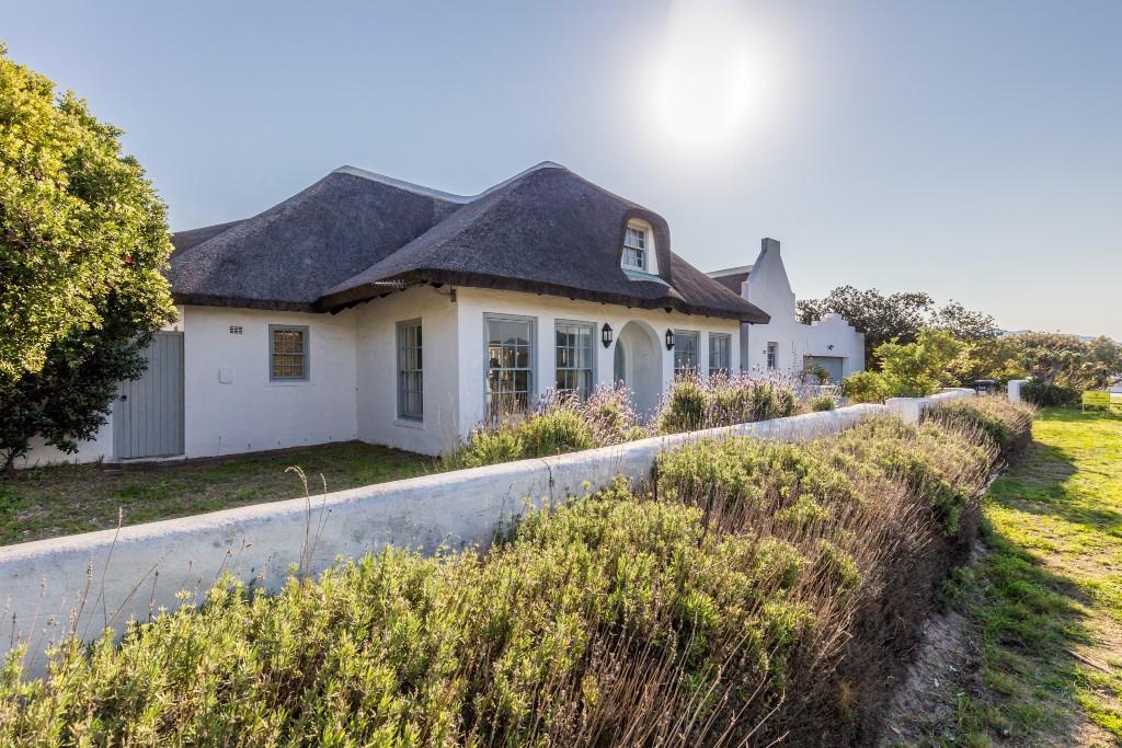 4 bedroom house for sale in Kommetjie, Western Cape, South Africa