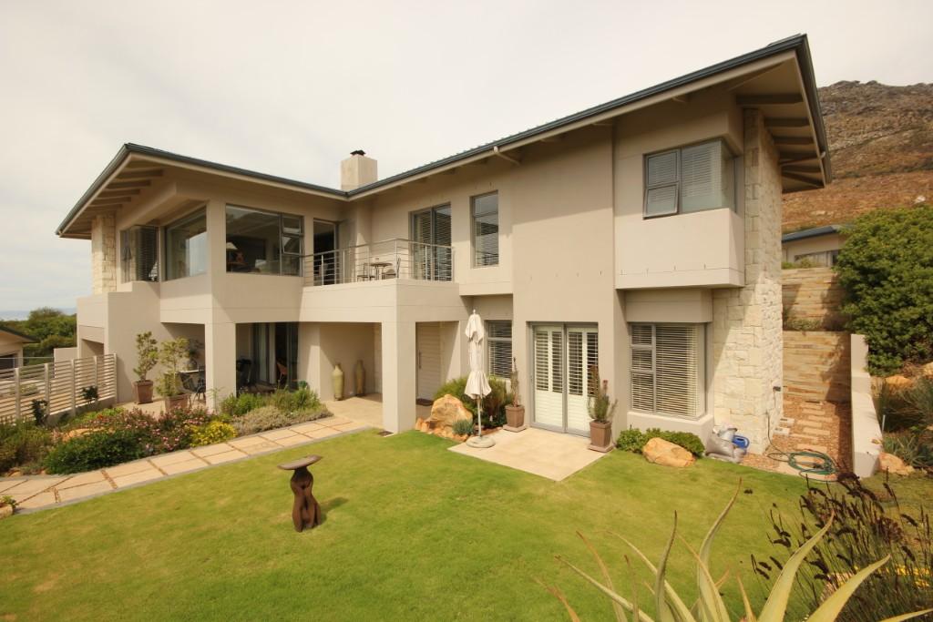 3 bedroom house for sale in Tokai, Cape Town, Western Cape, South Africa