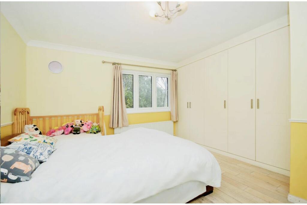 Additional property image - Oakham Drive, Bromley, BR2