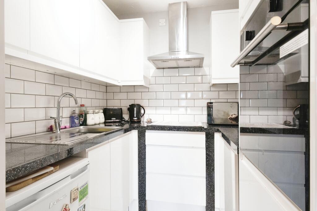 Additional property image - Addington Road, West Wickham, BR4