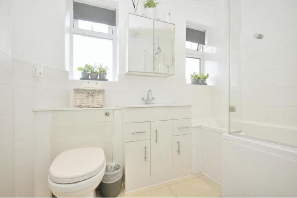 Additional property image - Magpie Hall Lane, Bromley, BR2