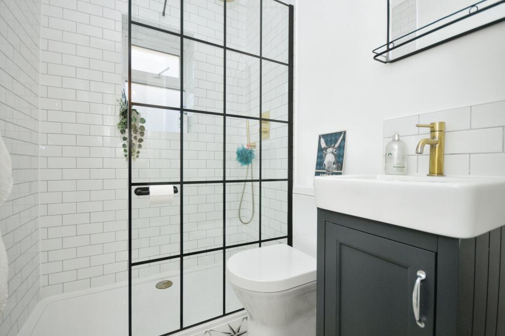 Additional property image - Romany Rise, Orpington, BR5
