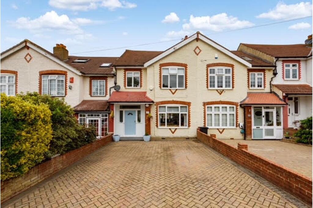 Main image of property: Wickham Chase, West Wickham, BR4