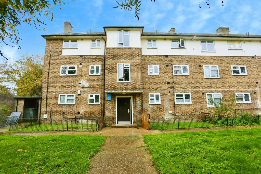 Main image of property: Chipperfield Road, Orpington, BR5