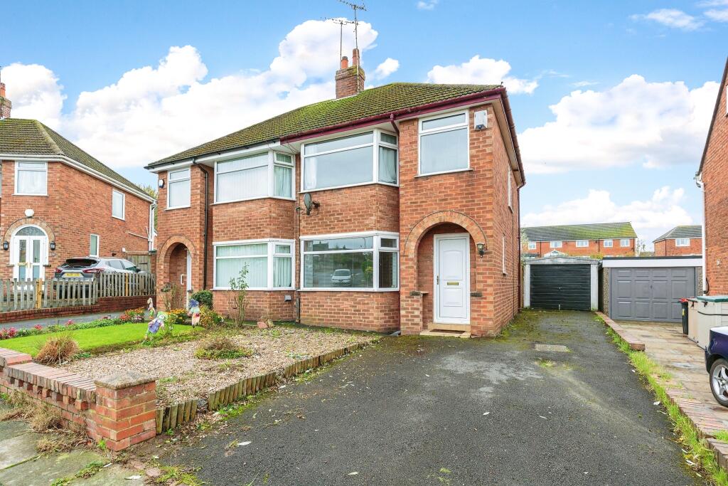 3 bedroom semidetached house for sale in Sefton Avenue, Poultonlefylde, FY6