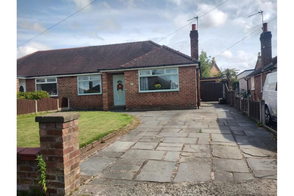 Main image of property: Willowdale, Thornton-cleveleys, FY5