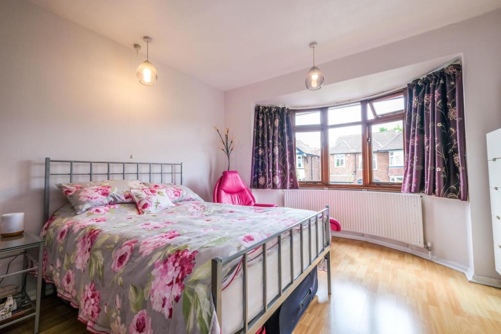 4 bedroom detached house for sale in Sherborne Road, West Bridgford, NG2