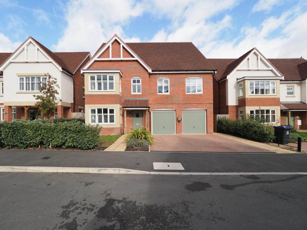 5 bedroom detached house for sale in Wildflower Rise, Mansfield, NG18