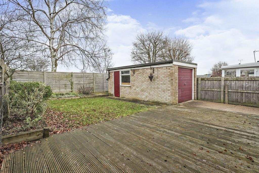 2 bedroom bungalow for sale in Farndale Crescent, Grantham, NG31