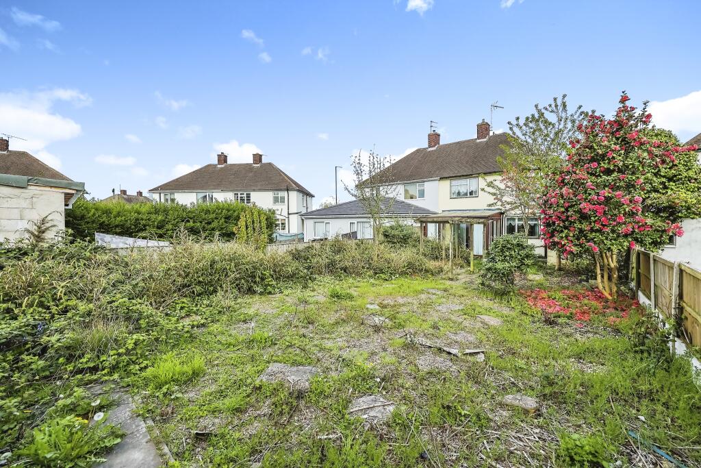 3 bedroom semidetached house for sale in Glaisdale Drive West