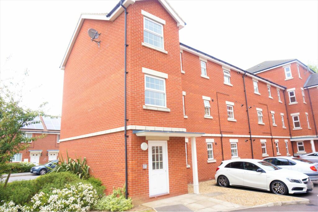 2 bedroom apartment for sale in Porter Square, Grantham, NG31