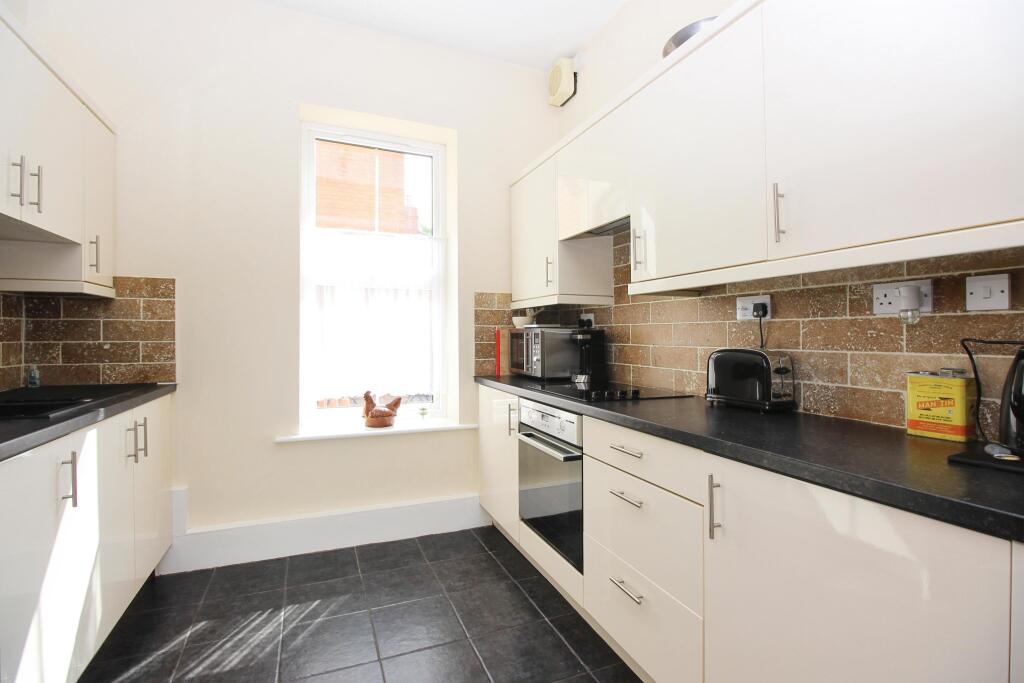 3 bedroom end of terrace house for sale in 1 Station Road, Heckington