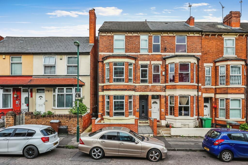 4 bedroom terraced house for sale in Burford Road, Forest Fields, NG7