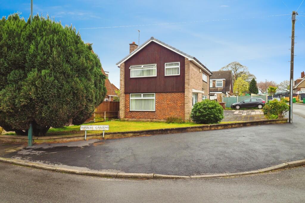 3 bedroom detached house for sale in Ladbrooke Crescent, Basford, NG6
