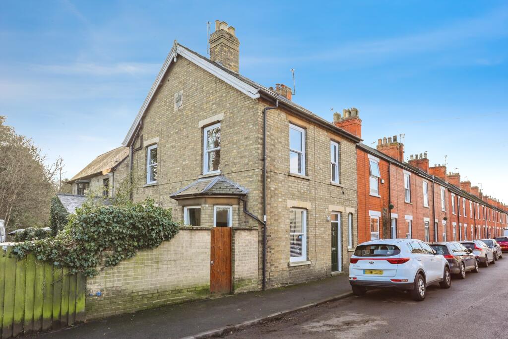Main image of property: Redcross Street, Grantham, NG31