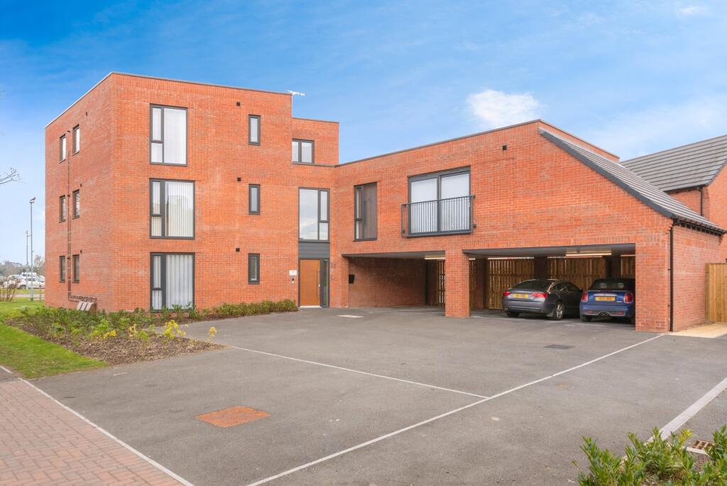 Main image of property: Green Avenue, Newark, NG24