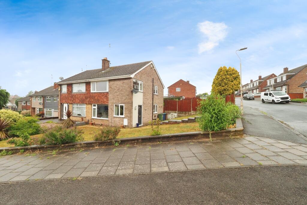 3 bedroom semi-detached house