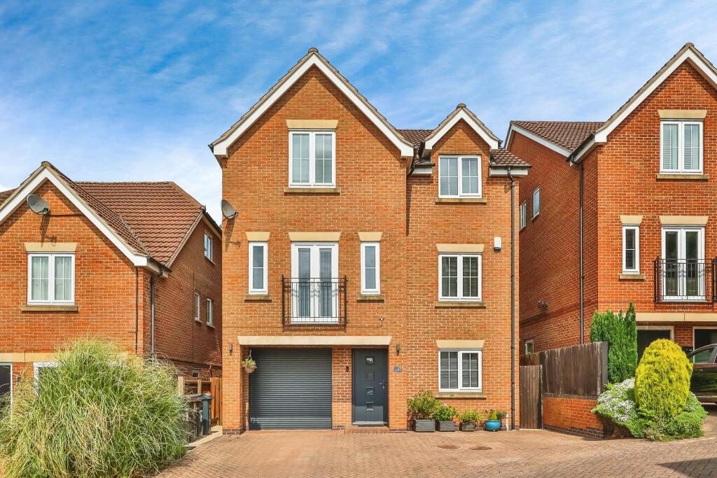 Main image of property: Blackthorn Close, Gedling, NG4