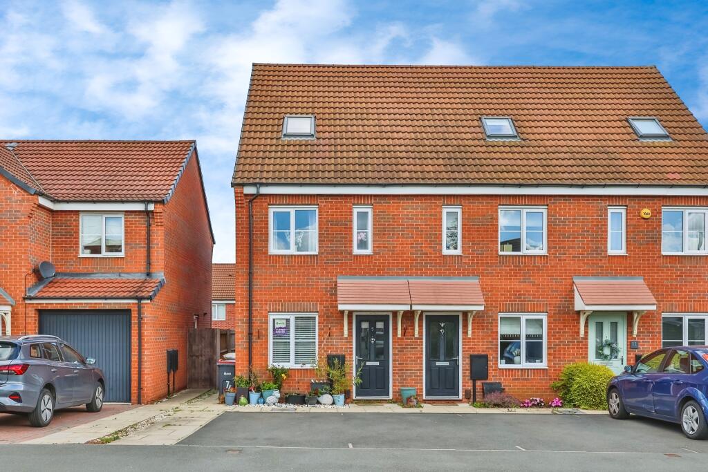 Main image of property: Lovesey Avenue, Nottingham, NG15