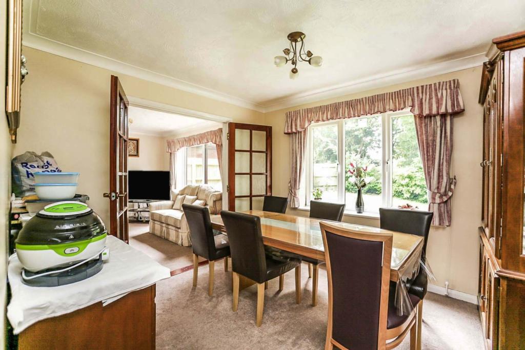 5 bedroom detached house for sale in Ferndale, Tunbridge Wells, TN2