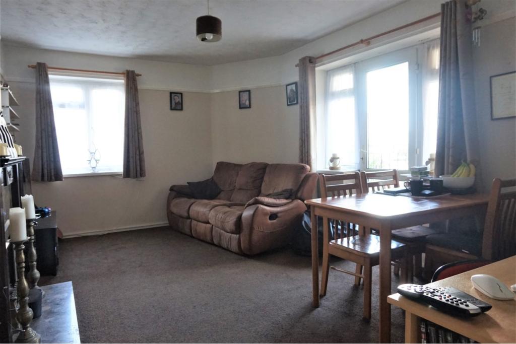 3 bedroom flat for sale in Warbro Road, Torquay, TQ1