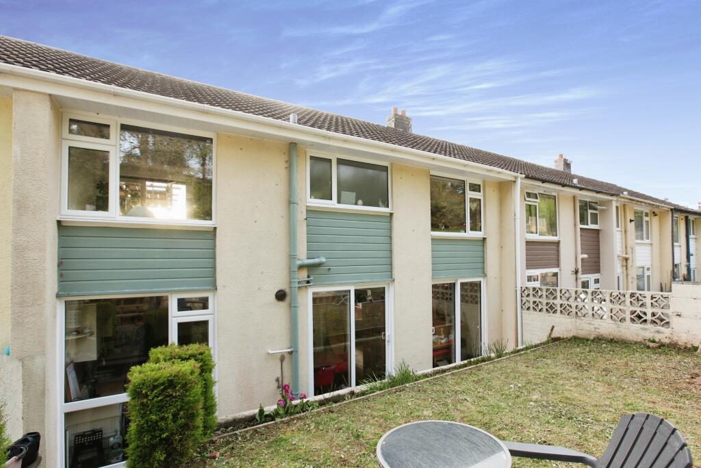 4 bedroom terraced house for sale in Ben Jonson Close, Torquay, TQ2