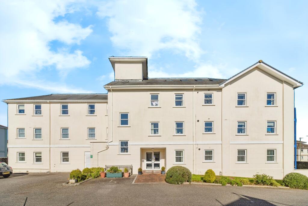 Main image of property: 49 Babbacombe Road, Torquay, TQ1