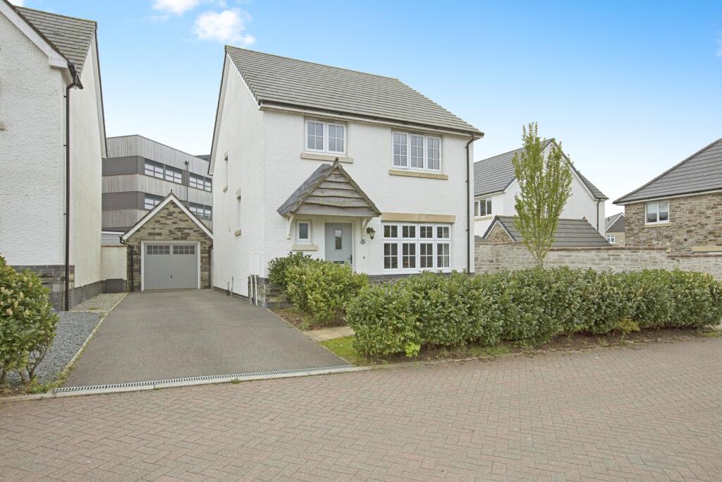 4 bedroom detached house for sale in Trevenson Park, Redruth, TR15