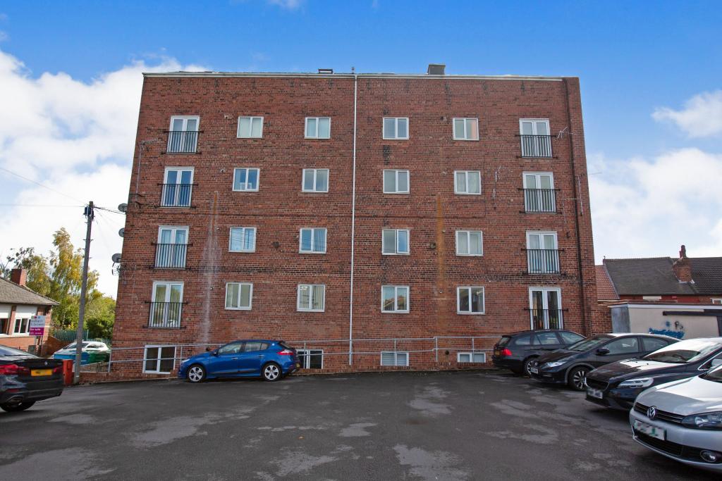2 bedroom apartment for sale in Barnsley Road, Pontefract, WF9