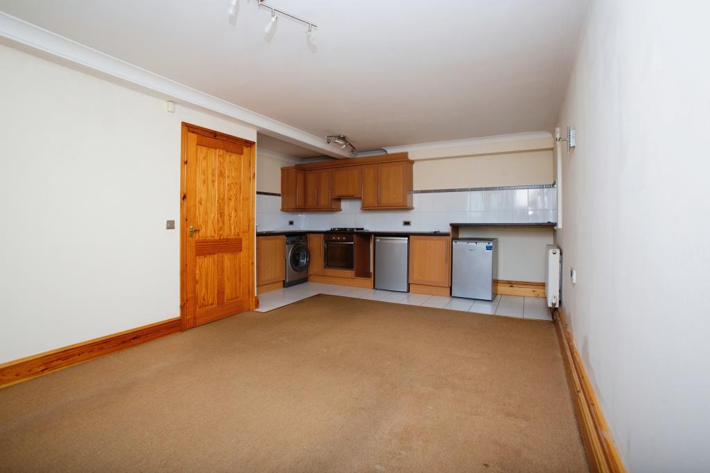2 bedroom apartment for sale in Barnsley Road, Pontefract, WF9