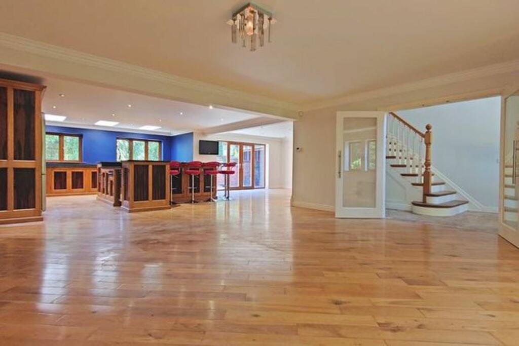 6 bedroom detached house for sale in Lane, Notton, Wakefield, WF4