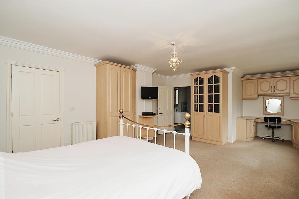 6 bedroom detached house for sale in Lane, Notton, Wakefield, WF4