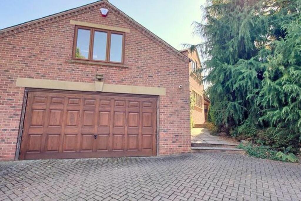 6 bedroom detached house for sale in Lane, Notton, Wakefield, WF4