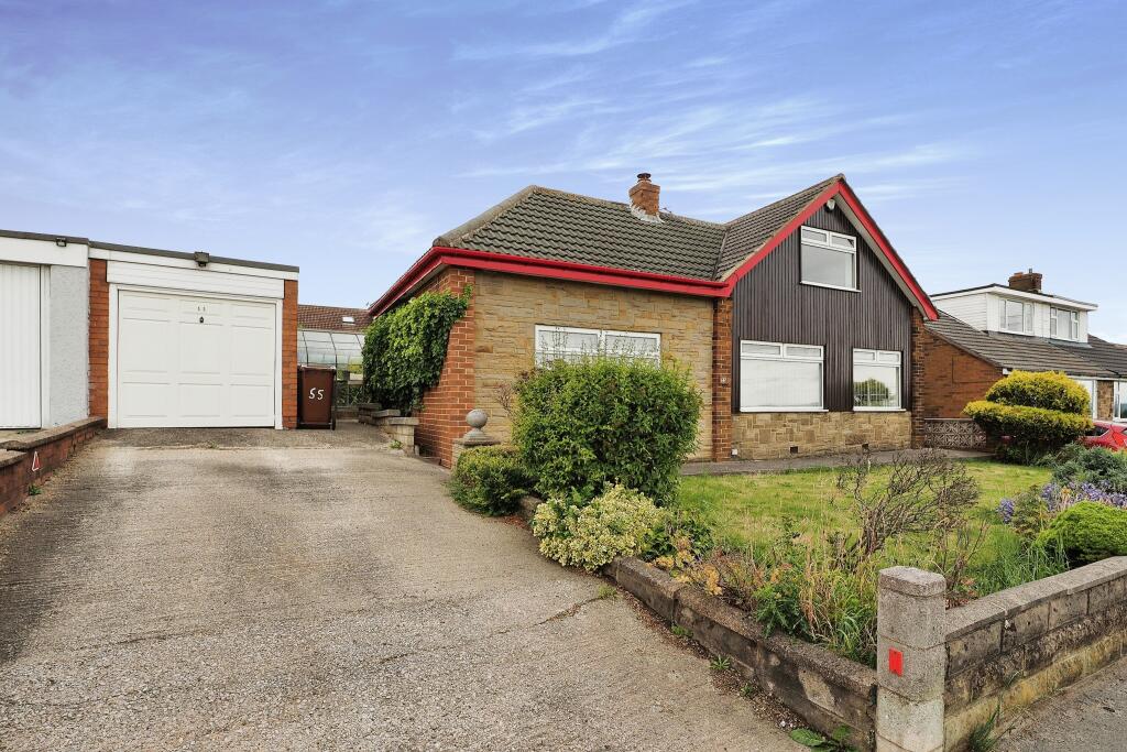 2 bedroom detached house for sale in Batley Road, Wakefield, WF3