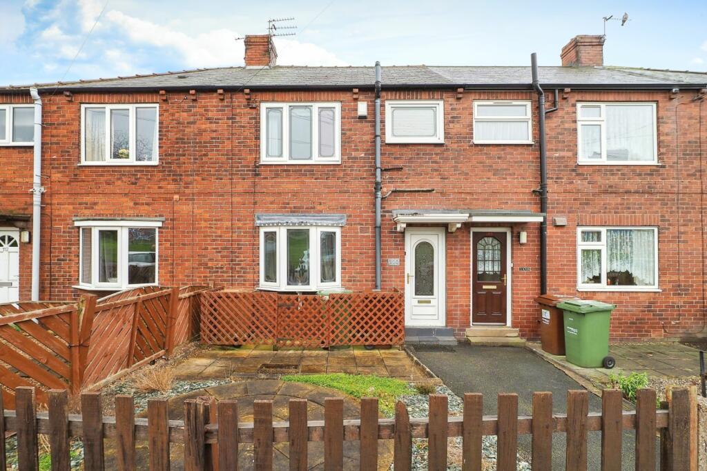 2 bedroom terraced house for sale in Southfield Lane, Horbury, WF4