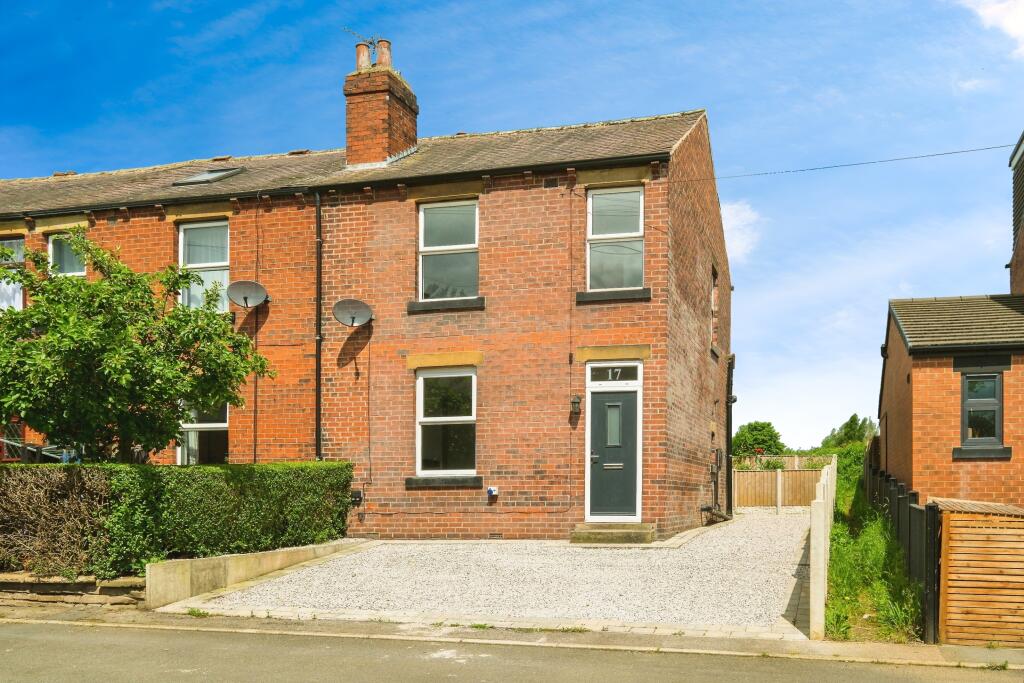 3 bedroom end of terrace house for sale in Armitage Buildings, Woodkirk