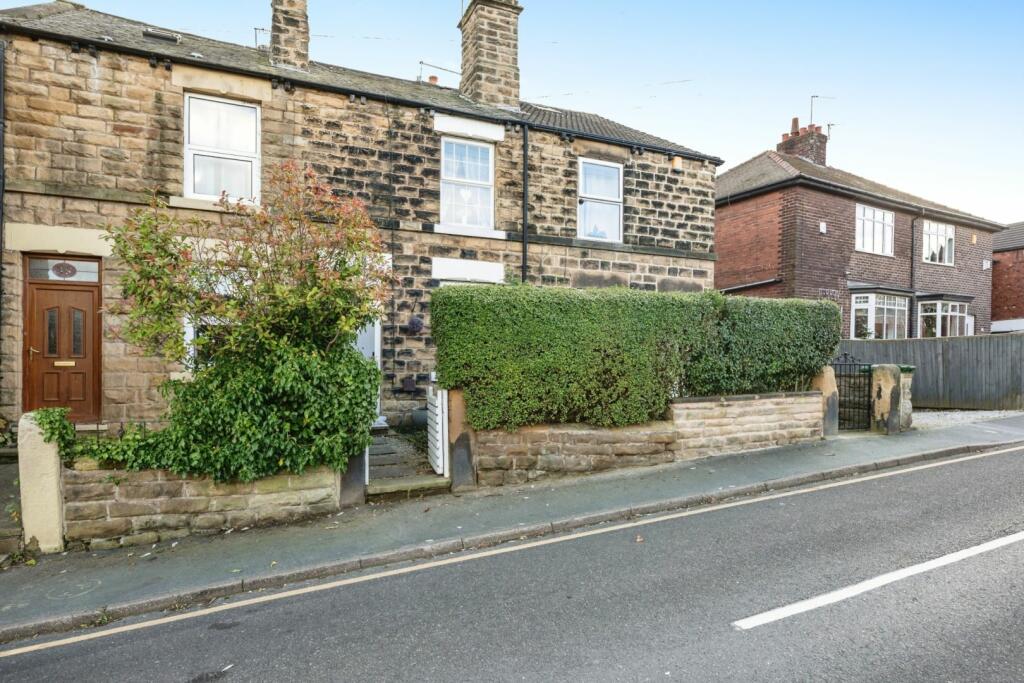 2 bedroom terraced house for sale in Bell Lane, Ackworth, Pontefract, WF7