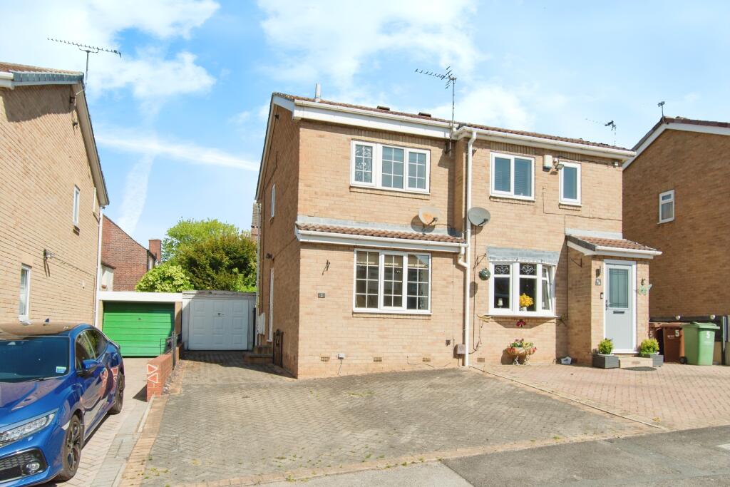 Main image of property: Vicarage Gardens, Pontefract, WF7