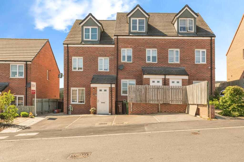 Main image of property: Rhubarb Hill, Wakefield, WF2