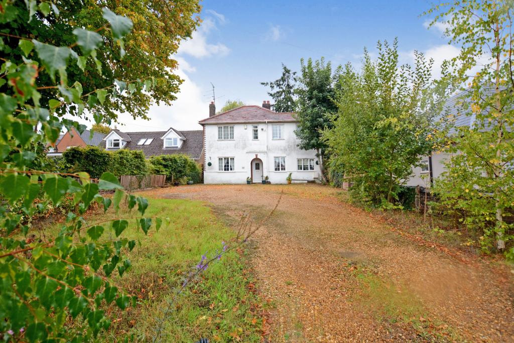 4 bedroom detached house for sale in Station Road, Cogenhoe, NN7