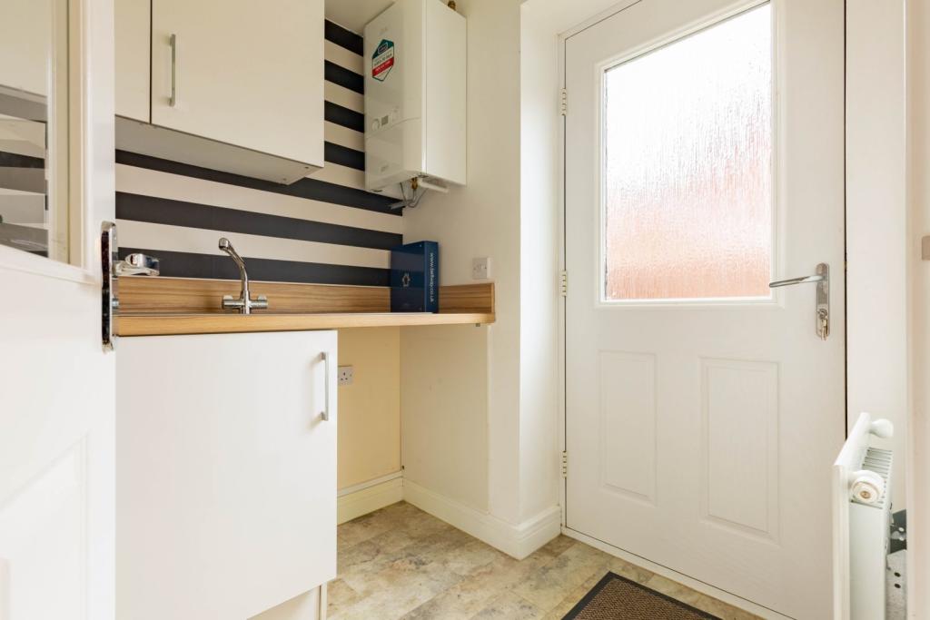 4 bedroom detached house for sale in Ellis Way, Abington Vale